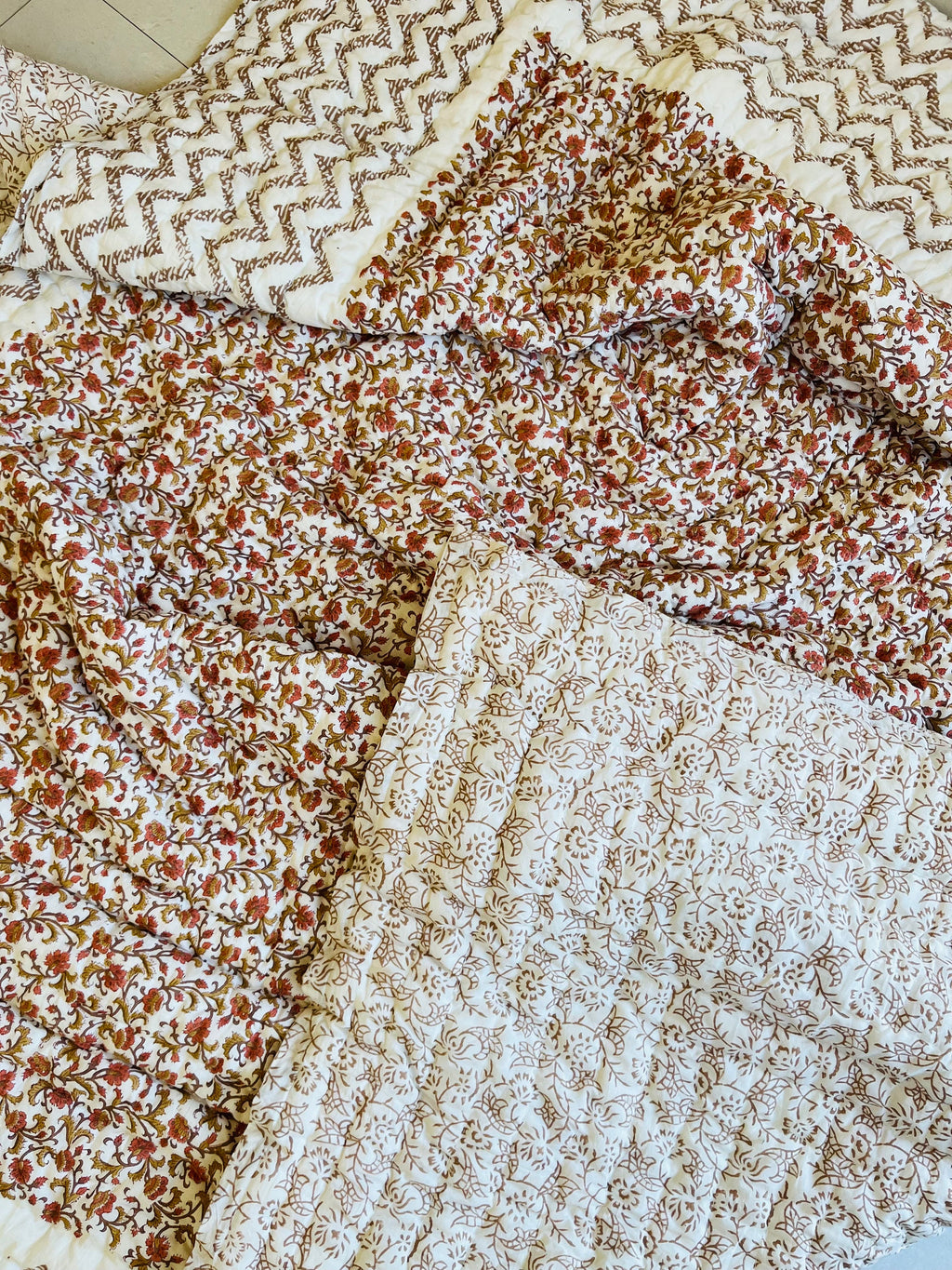 Hand Block Print Cotton Quilt: Reversible Jaipuri Razai