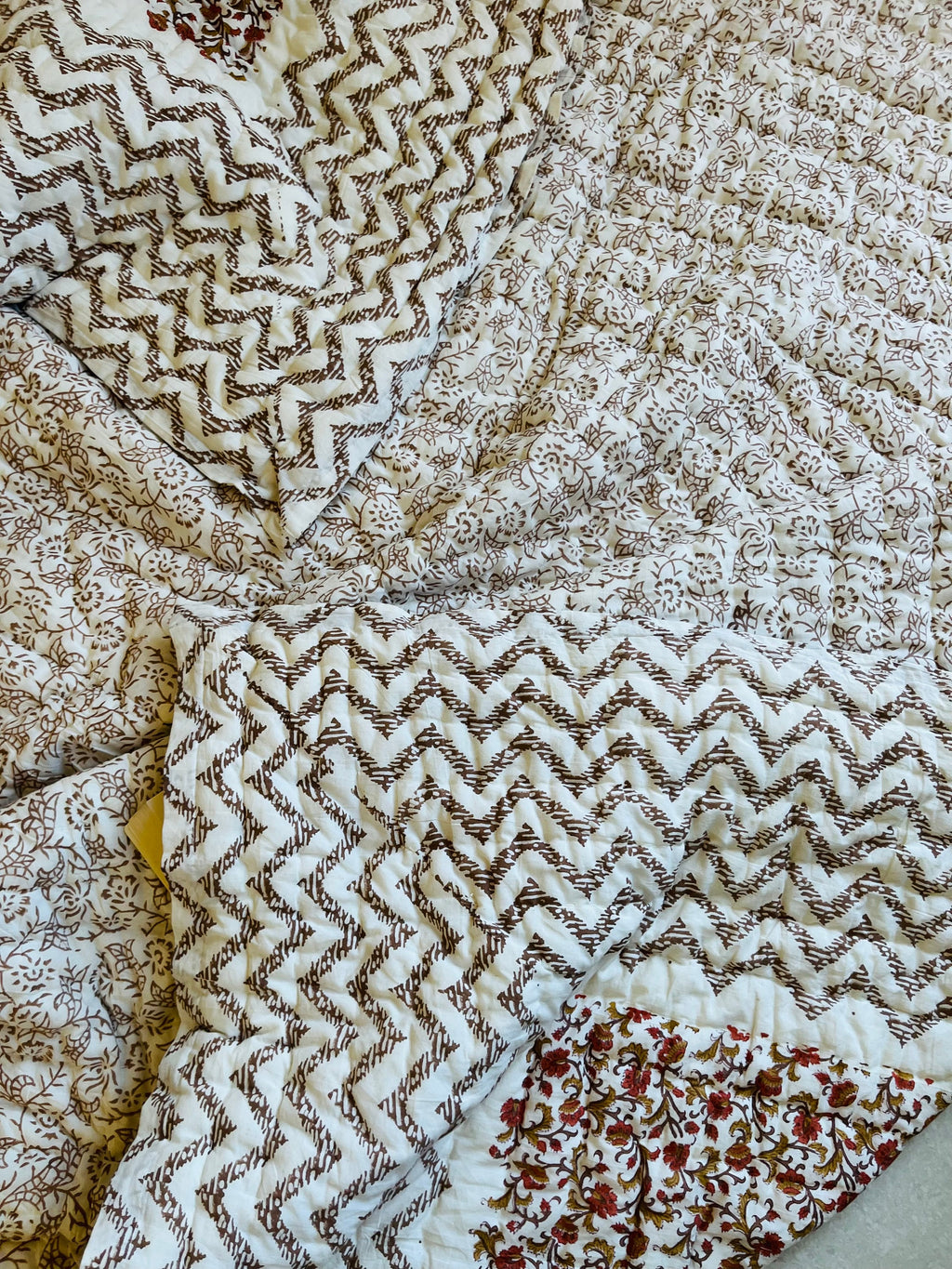 Hand Block Print Cotton Quilt: Reversible Jaipuri Razai