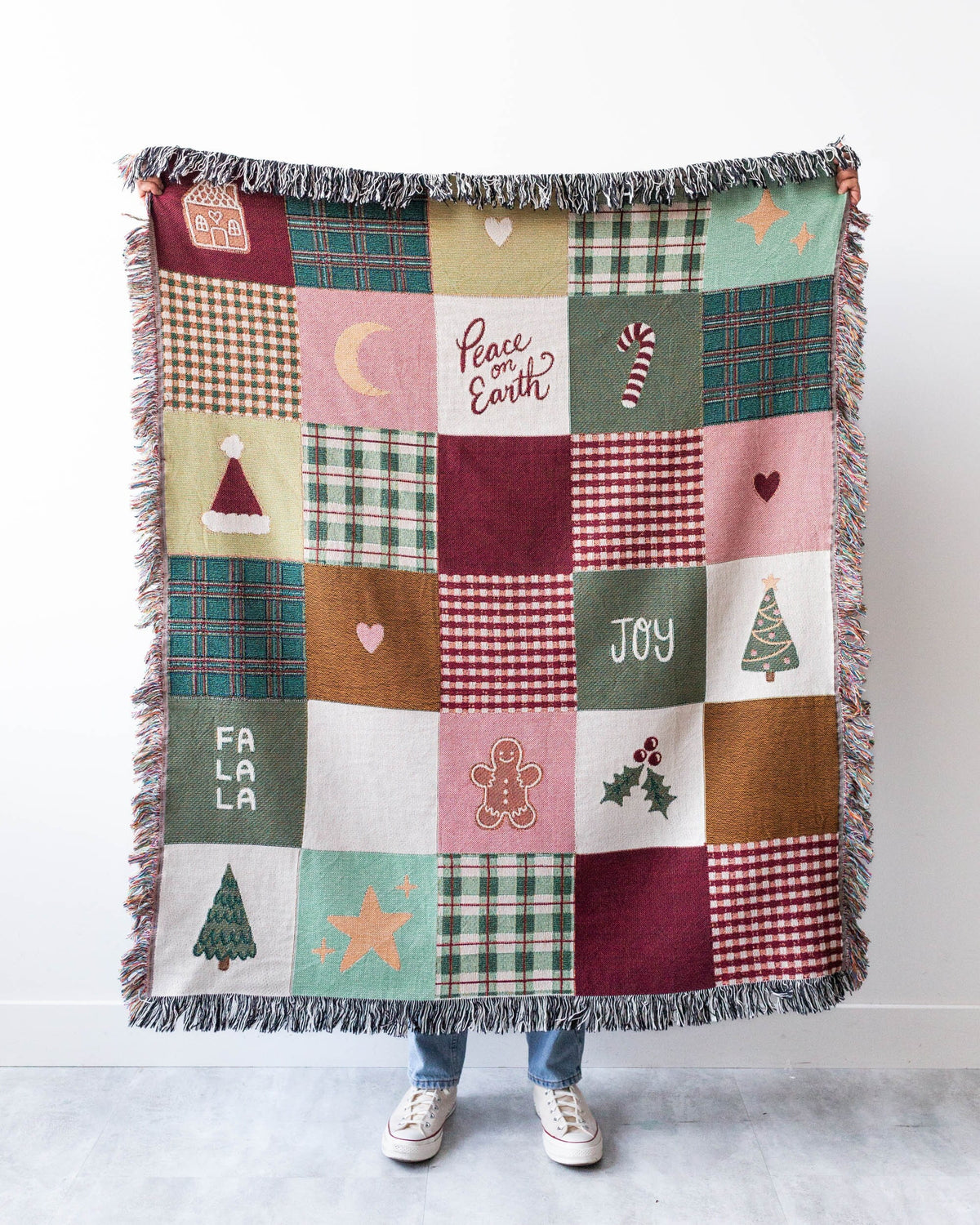 Christmas Blanket: Granny Square Patchwork Quilt Style, Cute Gingerbread Woven Throw, Winter Decoration, Pink & Green, Santa Hat Tree, Plaid