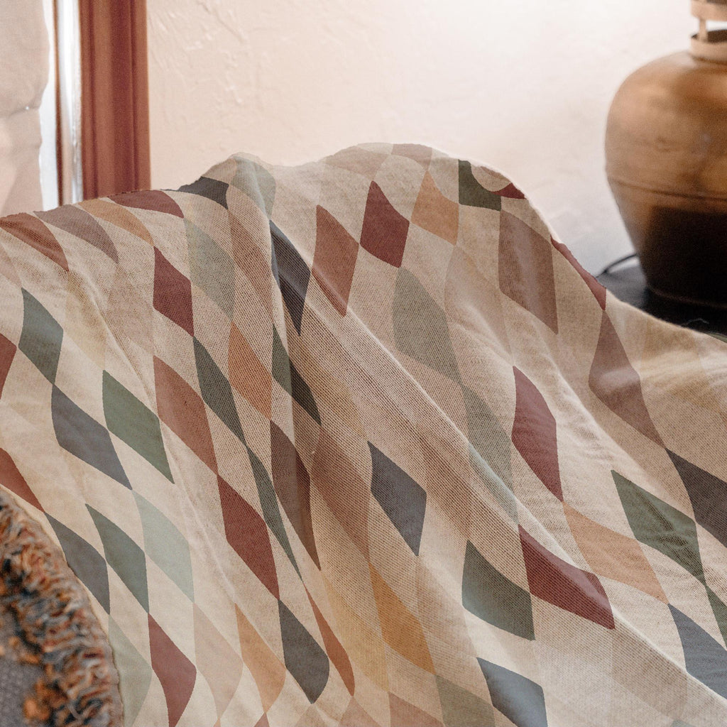 Diamond Pattern Woven Blanket Checkered Fringe Throw Boho Farmhouse Style Cotton Baby Blanket Rustic Southern Decor