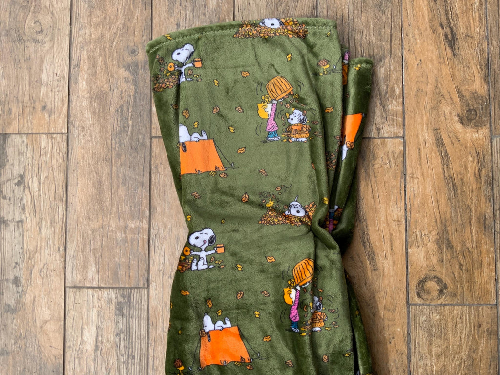 Snoopy Fall Raking Leaves Plush Throw Blanket, Olive Green Autumn Fleece Throw, Charlie Brown Harvest Couch Bed Blanket Gift